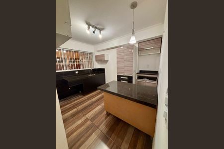 Apartamento à venda com 101m², 3 quartos e sem vagaCozinha