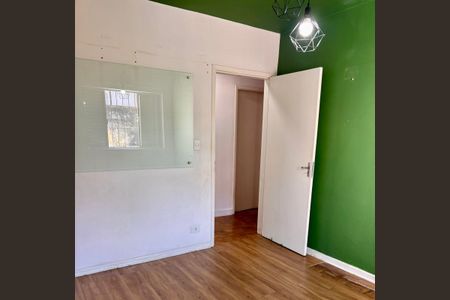 Apartamento à venda com 101m², 3 quartos e sem vagaQuarto