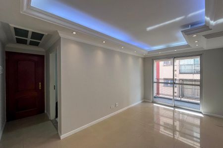 Apartamento à venda com 67m², 3 quartos e 1 vaga Apartamento à venda com 67m², 3 quartos e 1 vagaSala