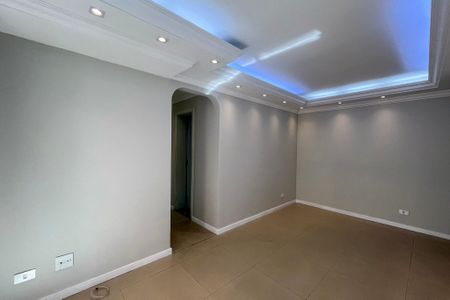 Sala de apartamento para alugar com 3 quartos, 67m² em Jardim Santa Emilia, São Paulo