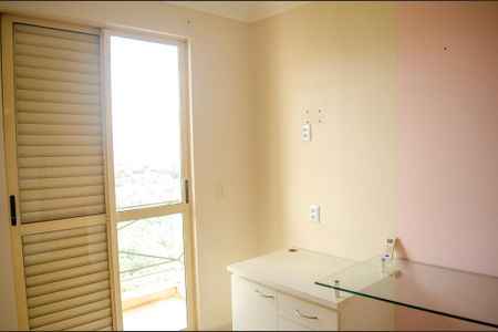 Apartamento para alugar com 164m², 4 quartos e 3 vagas