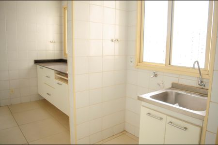 Apartamento para alugar com 164m², 4 quartos e 3 vagas