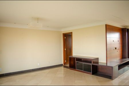 Apartamento para alugar com 164m², 4 quartos e 3 vagas