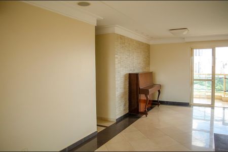 Apartamento para alugar com 164m², 4 quartos e 3 vagas