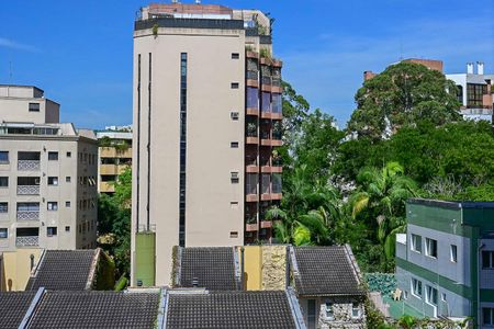Apartamento à venda com 64m², 2 quartos e 2 vagasVista da Suíte 2