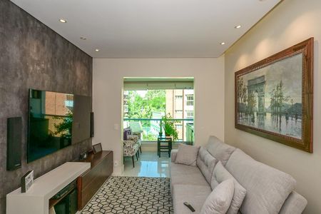 Sala de Tv de apartamento para alugar com 2 quartos, 64m² em Vila Andrade, São Paulo