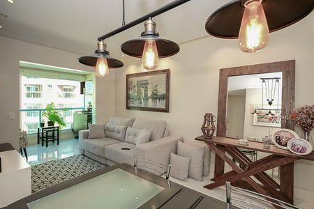 Apartamento à venda com 64m², 2 quartos e 2 vagasSala