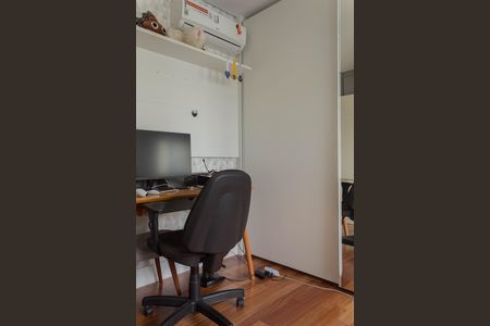 Apartamento à venda com 580m², 4 quartos e 6 vagas Apartamento à venda com 580m², 4 quartos e 6 vagasSuíte 2
