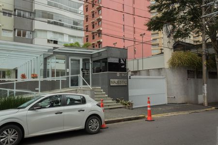 Apartamento à venda com 580m², 4 quartos e 6 vagas Apartamento à venda com 580m², 4 quartos e 6 vagasFachada