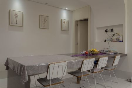 Apartamento à venda com 580m², 4 quartos e 6 vagas Apartamento à venda com 580m², 4 quartos e 6 vagasCozinha