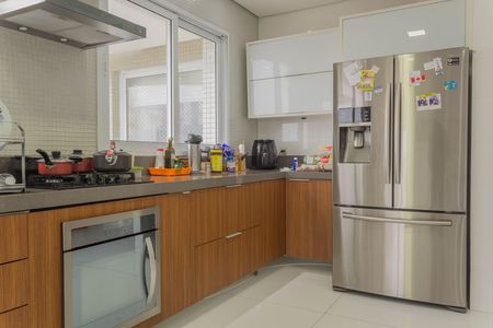 Apartamento à venda com 580m², 4 quartos e 6 vagas Apartamento à venda com 580m², 4 quartos e 6 vagasCozinha