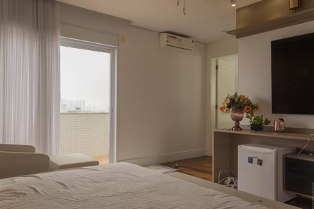 Apartamento à venda com 580m², 4 quartos e 6 vagas Apartamento à venda com 580m², 4 quartos e 6 vagasSuíte 1