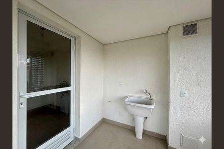 Apartamento para alugar com 74m², 3 quartos e 1 vagaÁrea de Serviço
