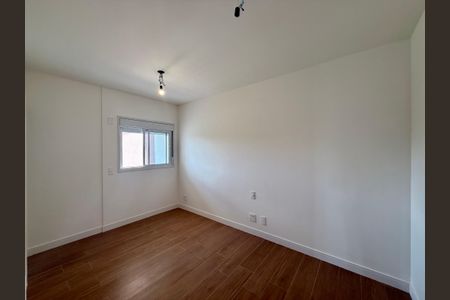 Apartamento para alugar com 74m², 3 quartos e 1 vagaSuíte 