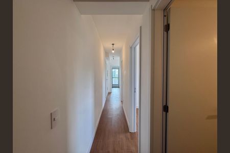 Apartamento para alugar com 74m², 3 quartos e 1 vagaCorredor Quartos 