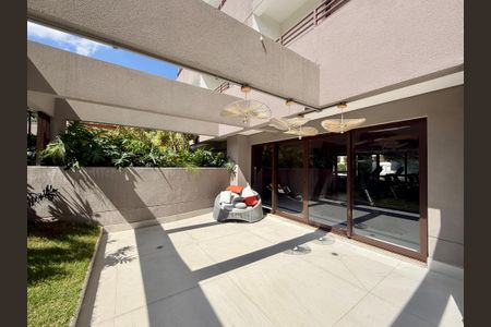 Apartamento para alugar com 74m², 3 quartos e 1 vagaÁrea comum