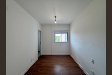 Apartamento para alugar com 74m², 3 quartos e 1 vagaSuíte 