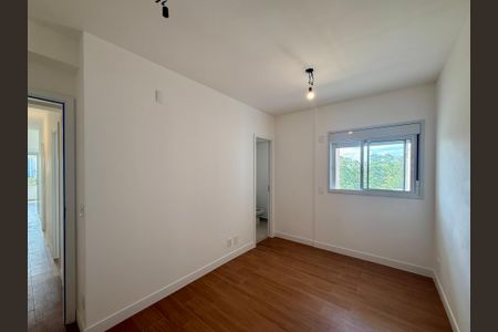 Apartamento para alugar com 74m², 3 quartos e 1 vagaSuíte 