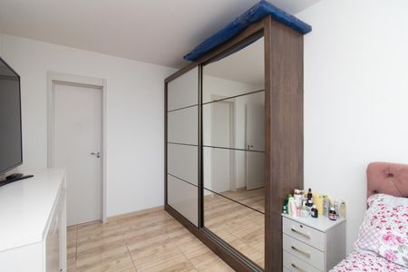 Quarto 1 de apartamento à venda com 2 quartos, 58m² em Vila Nova, Porto Alegre