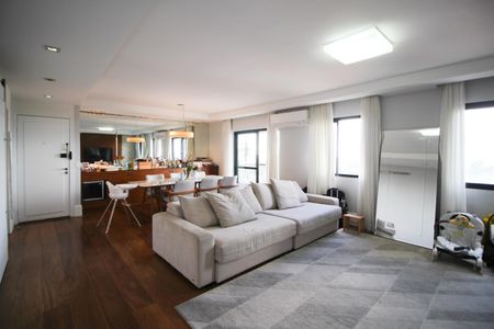 Sala de apartamento à venda com 3 quartos, 117m² em Moema, São Paulo