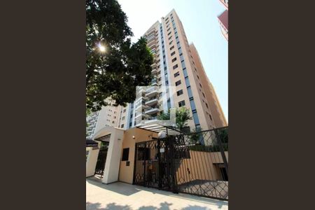 Apartamento à venda com 117m², 3 quartos e 4 vagasFachada