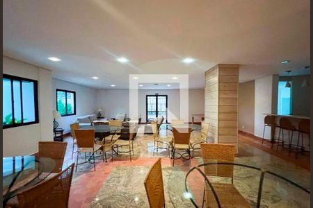 Apartamento à venda com 117m², 3 quartos e 4 vagasÁrea comum - Salão de festas
