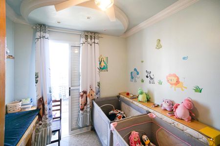 Apartamento à venda com 83m², 4 quartos e 1 vagaQuarto 02