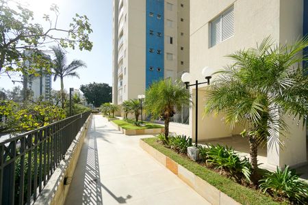 Apartamento à venda com 83m², 4 quartos e 1 vagaÁrea externa