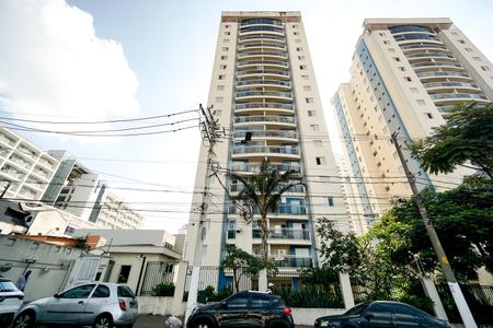 Apartamento à venda com 83m², 4 quartos e 1 vagaFachada