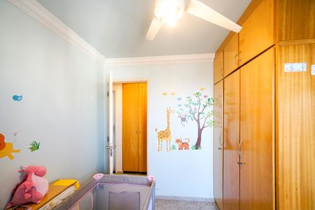 Apartamento à venda com 83m², 4 quartos e 1 vagaQuarto 02