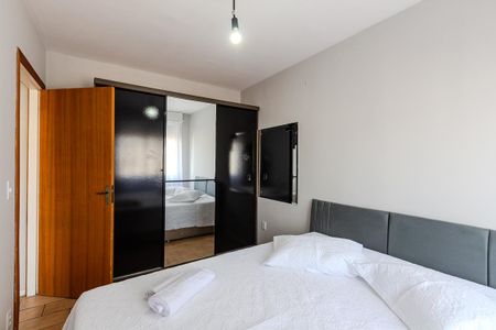 Quarto 1 de apartamento para alugar com 2 quartos, 52m² em Cavalhada, Porto Alegre