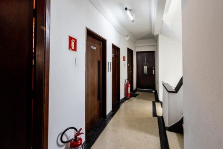 Apartamento à venda com 84m², 2 quartos e sem vagaHall do Andar