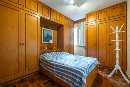 Apartamento à venda com 131m², 3 quartos e 1 vaga Apartamento à venda com 131m², 3 quartos e 1 vagaSuíte