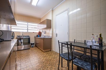 Apartamento à venda com 131m², 3 quartos e 1 vaga Apartamento à venda com 131m², 3 quartos e 1 vagaCozinha