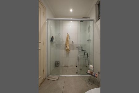 Apartamento à venda com 131m², 3 quartos e 1 vaga Apartamento à venda com 131m², 3 quartos e 1 vagaBanheiro