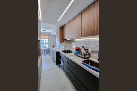Apartamento à venda com 69m², 2 quartos e 2 vagasCozinha