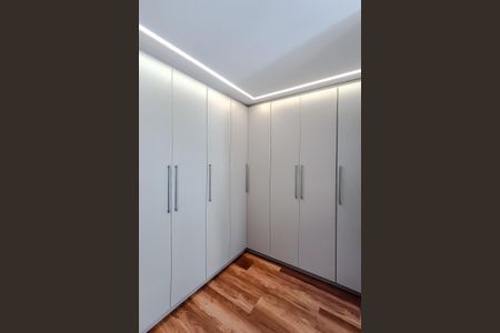 Apartamento à venda com 69m², 2 quartos e 2 vagasQuarto 2 - Suíte