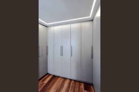 Apartamento à venda com 69m², 2 quartos e 2 vagasQuarto 2 - Suíte