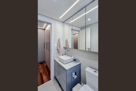 Apartamento à venda com 69m², 2 quartos e 2 vagasBanheiro da Suíte