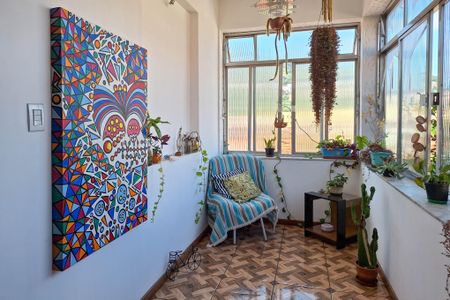 Apartamento à venda com 102m², 3 quartos e 1 vaga Apartamento à venda com 102m², 3 quartos e 1 vagaSala