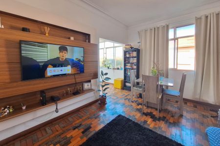 Apartamento à venda com 102m², 3 quartos e 1 vaga Apartamento à venda com 102m², 3 quartos e 1 vagaSala