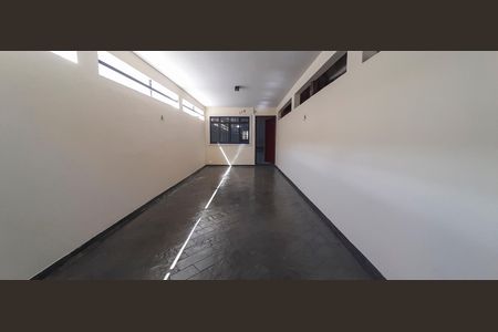 Casa à venda com 220m², 2 quartos e 2 vagasGaragem