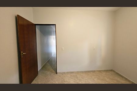 Casa para alugar com 120m², 2 quartos e sem vaga