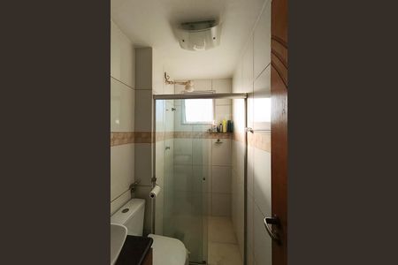 Banheiro de apartamento para alugar com 2 quartos, 50m² em Santíssimo, Rio de Janeiro