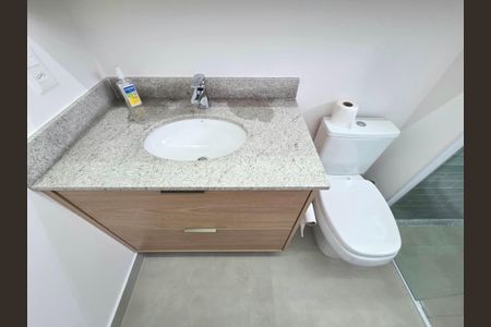 Apartamento para alugar com 41m², 1 quarto e sem vagaBanheiro da Suíte