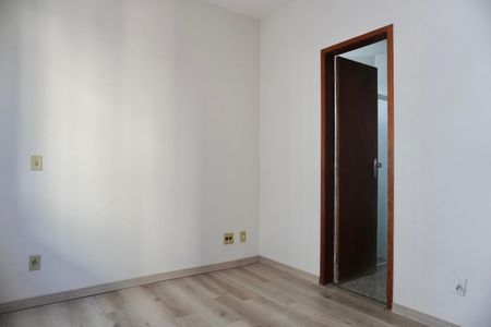 Apartamento para alugar com 120m², 3 quartos e 1 vagaSuíte 