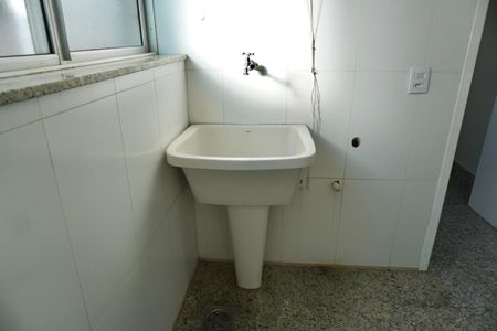 Apartamento para alugar com 120m², 3 quartos e 1 vagaÁrea de Serviço