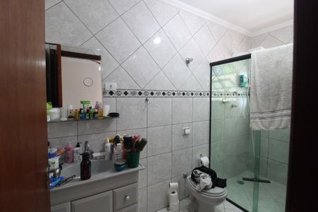 Banheiro do Quarto 1 de casa para alugar com 3 quartos, 160m² em Parque Ipe, São Paulo