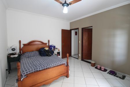 Quarto 1 de casa para alugar com 3 quartos, 160m² em Parque Ipe, São Paulo