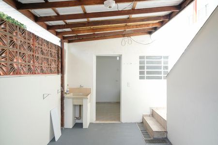 Casa para alugar com 50m², 1 quarto e sem vagaÁrea de serviço